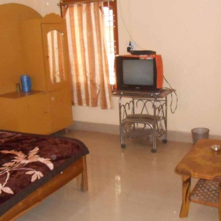 Kaziranga Rhino Guest House Hatikhuli Exteriör bild